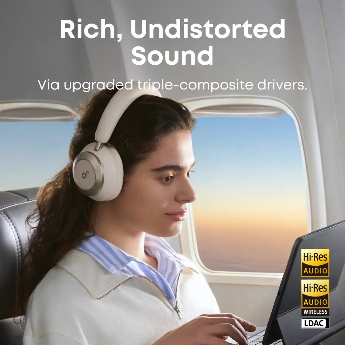 หูฟังไร้สาย Anker Soundcore A3062H21 Space One Pro Hi-Res ANC สีขาว